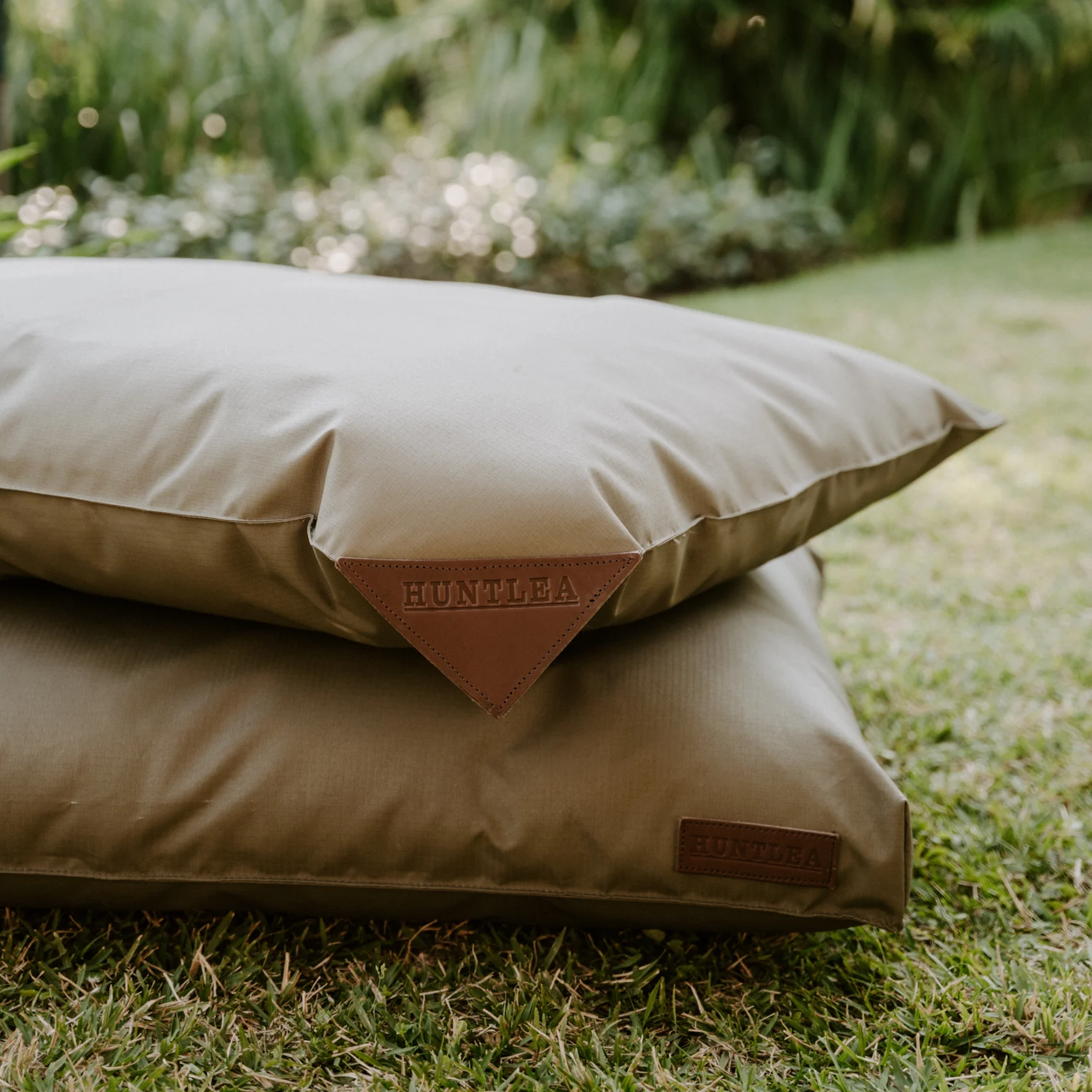 Huntlea Kalahari Pillow Dog Bed - Image 6